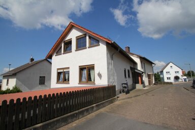 Einfamilienhaus zum Kauf provisionsfrei 250.000 € 8 Zimmer 259 m² 1.040 m² Grundstück Heckenweg 2 Neuerode Meinhard 37276