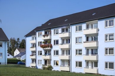 Wohnung zur Miete 469 € 3 Zimmer 67,7 m² 3. Geschoss frei ab 01.03.2025 Im Lahrfeld 46 Mitte Menden 58706