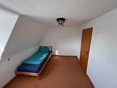 WG-Zimmer zur Miete 300 € 20 m² 1. Geschoss frei ab sofort Siedlerstraße 2 Spardorf 91080