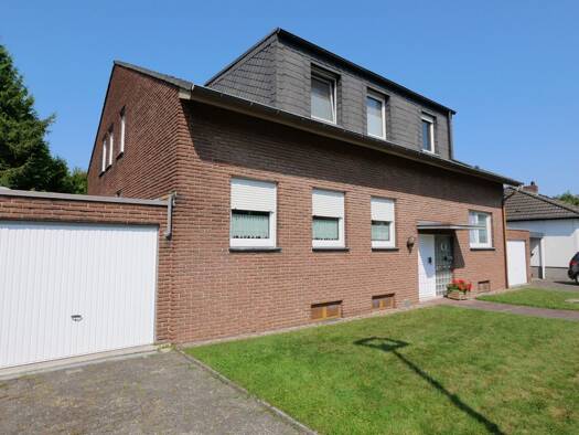 Mehrfamilienhaus zum Kauf 450.000 € 8 Zimmer 260,9 m² 846 m² Grundstück Dedinghausen Lippstadt / Dedinghausen 59558
