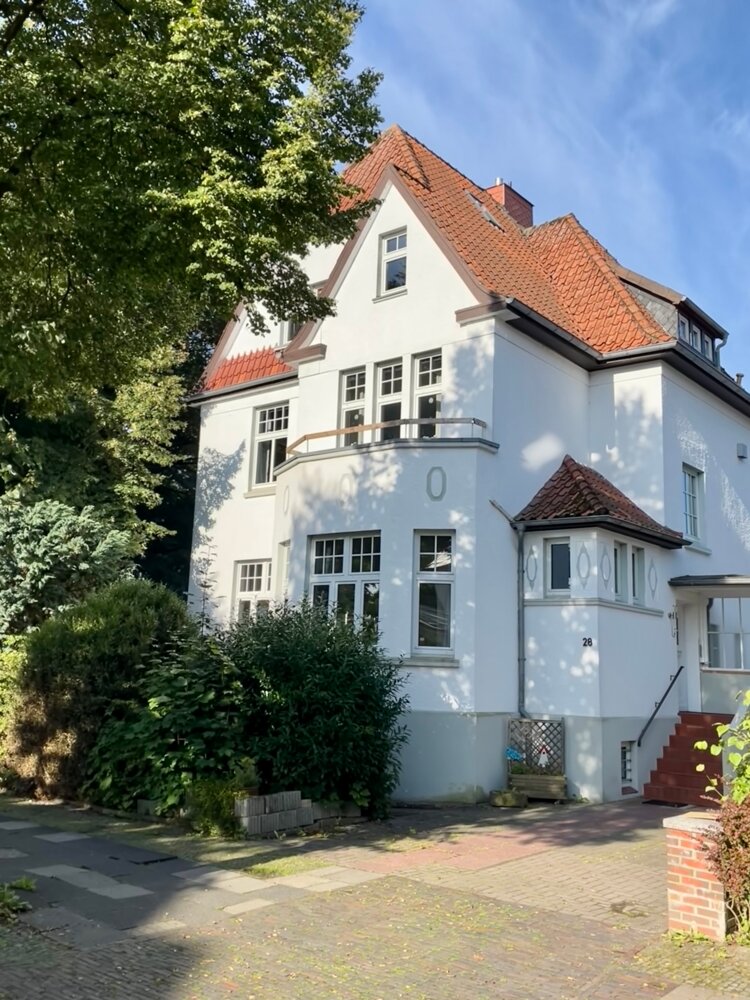 Villa zum Kauf 385.000 € 7 Zimmer 234 m²<br/>Wohnfläche 727 m²<br/>Grundstück Süd Nordenham 26954