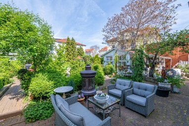 Villa zum Kauf 1.950.000 € 13 Zimmer 570,2 m² 1.290 m² Grundstück Äußere Neustadt (Schönbrunnstr.) Dresden 01099