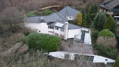Villa zum Kauf Provisionsfrei 1.180.000 € 6 Zimmer 300 m² 5.999 m² Grundstück Oerlinghausen Oerlinghausen 33813