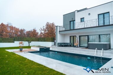 Haus zum Kauf 793.100 € 4 Zimmer 210 m² 592 m² Grundstück Porec 52440