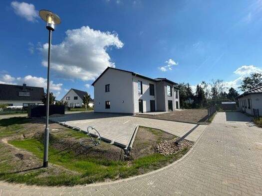 Wohnung zur Miete - Erstbezug 1.240 € 3 Zimmer 95,4 m² 1. Geschoss frei ab 01.01.2026 Dornröschenweg 24 Schmerzke Brandenburg an der Havel / Neuschmerzke 14776