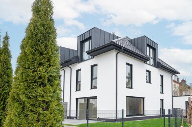 Haus zum Kauf Provisionsfrei 260.000 € 2 Zimmer 90 m² 80 m² Grundstück Schwartauer Allee 121b Holstentor - Nord Lübeck 23554
