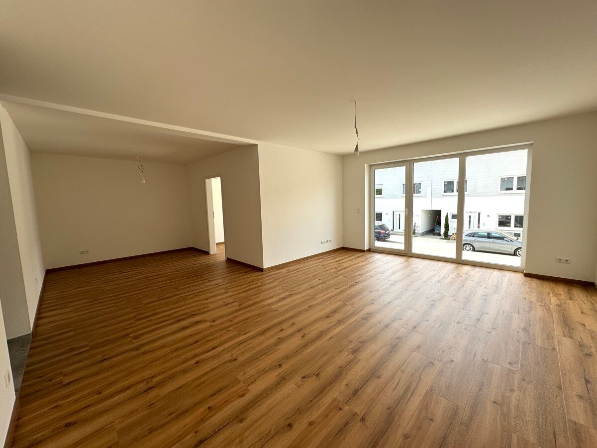 Maisonette zum Kauf 599.000 € 6,5 Zimmer 153 m²<br/>Wohnfläche 1.<br/>Geschoss ab sofort<br/>Verfügbarkeit Graben Graben-Neudorf 76676