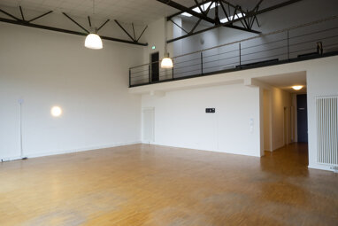 Atelier zur Miete 10,97 € 216 m² Bürofläche Häfen - Handelshäfen Bremen 28217