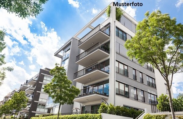 Wohnung zum Kauf Zwangsversteigerung 300.000 € 4 Zimmer 108 m²<br/>Wohnfläche Eschborn Eschborn 65760