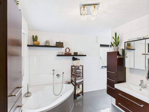 Mehrfamilienhaus zum Kauf 635.000 € 8 Zimmer 404 m² 2.000 m² Grundstück Ober-Laudenbach Heppenheim (Bergstraße) 64646