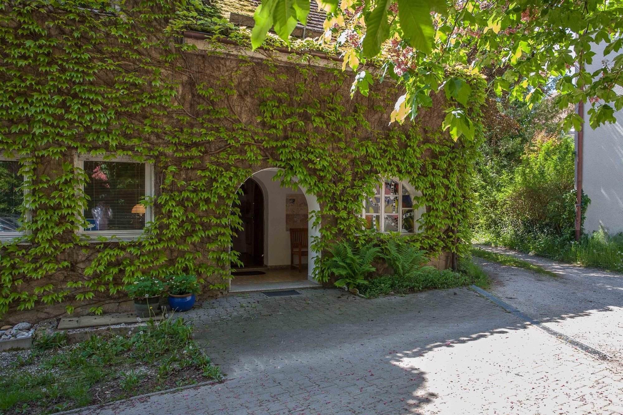 Einfamilienhaus zum Kauf 680.000 € 8 Zimmer 280 m²<br/>Wohnfläche 2.073 m²<br/>Grundstück Igensdorf Igensdorf 91338