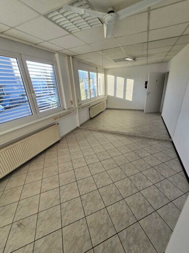 Bürofläche zur Miete provisionsfrei 240 € 1 Zimmer 24 m² Bürofläche Heinrich-Hertz-Str. 11 Plattenhardt Filderstadt 70794