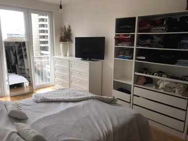 Wohnung zur Miete 700 € 3 Zimmer 87 m² frei ab sofort Roßstraße 136 Golzheim Düsseldorf 40476