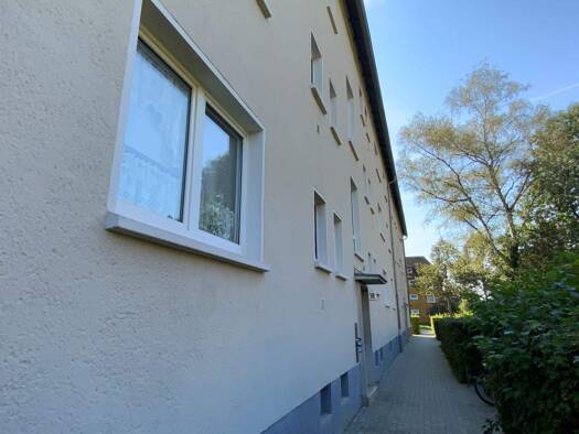 Wohnung zur Miete 399 € 3 Zimmer 35,7 m² 3. Geschoss frei ab sofort Sudetenlandstraße 18 Gießen 35390