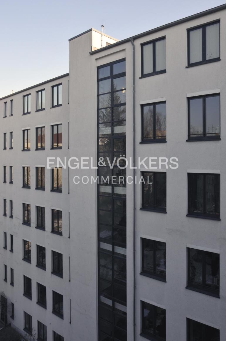 Büro-/Praxisfläche zur Miete 30 € 560,4 m²<br/>Bürofläche ab 560,4 m²<br/>Teilbarkeit Wilmersdorf Berlin 10717