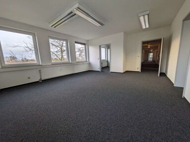 Bürofläche zur Miete 2.400 € 300 m² Bürofläche teilbar ab 210 m² Nieder-Eschbach Frankfurt am Main 60437