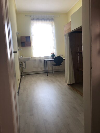 WG-Zimmer zur Miete 430 € 24 m² 3. Geschoss frei ab 01.03.2025 Florianstr. 7 Ostheim Stuttgart 70188