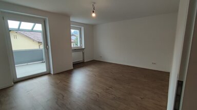 Wohnung zur Miete 945 € 3 Zimmer 70,2 m² 1. Geschoss frei ab 01.10.2024 Rathausstraße 16 Hausham Hausham 83734