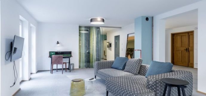 Wohnung zur Miete Wohnen auf Zeit 2.300 € 2 Zimmer 100 m² frei ab sofort Bergen-Enkheim Frankfurt am Main 60388