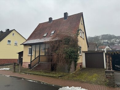 Haus zum Kauf 84.900 € 7 Zimmer 110 m² 328 m² Grundstück Rotenburg Rotenburg an der Fulda 36199