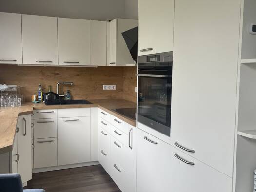 Wohnung zum Kauf 79.000 € 2,5 Zimmer 75 m² 3. Geschoss Hoyerswerda 02977