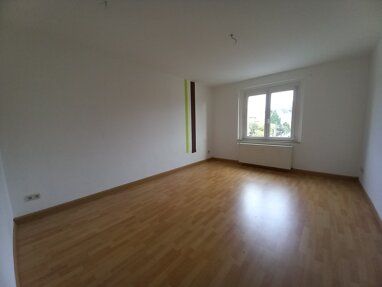 Apartment zur Miete 240 € 2 Zimmer 40 m² 3. Geschoss frei ab 01.08.2024 Crimmitschau Crimmitschau 08451