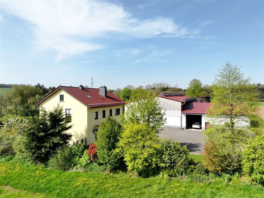 Haus zum Kauf 780.000 € 8 Zimmer 250 m²<br/>Wohnfläche Mademühlen Driedorf 35759