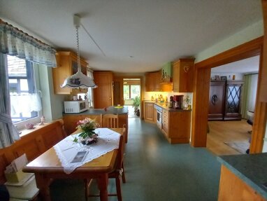 Apartment zur Miete 636 € 3 Zimmer 106 m² 1. Geschoss frei ab 01.09.2024 Neukirchen Neukirchen 08459