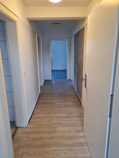 Wohnung zur Miete 880 € 3 Zimmer 90 m² 1. Geschoss frei ab sofort Herborner Str. 50 Niederweimar Weimar (Lahn) 35096