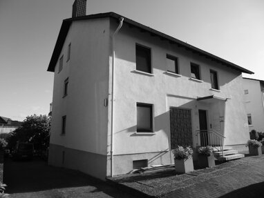 Mehrfamilienhaus zum Kauf 675.000 € 11 Zimmer 375 m² 750 m² Grundstück Krofdorf-Gleiberg Wettenberg 35435