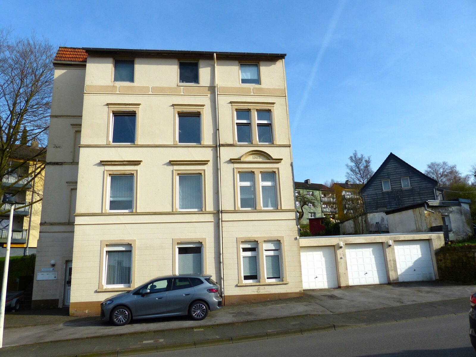 Mehrfamilienhaus zum Kauf 395.000 € 11 Zimmer 263 m²<br/>Wohnfläche 835 m²<br/>Grundstück Kannenhof - Meigen Solingen 42651
