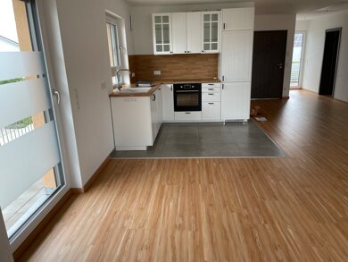 Wohnung zur Miete 1.100 € 3,5 Zimmer 100,9 m² 1. Geschoss frei ab sofort Klemens-Mölkner-Str. 23 Zeckern Hemhofen 91334