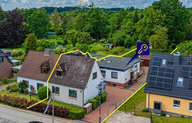 Doppelhaushälfte zum Kauf 429.000 € 7 Zimmer 178 m² 1.336 m² Grundstück Trenntrader Weg 33 Neumühlen - Dietrichsdorf Bezirk 3 Kiel / Siedlung Oppendorf 24149