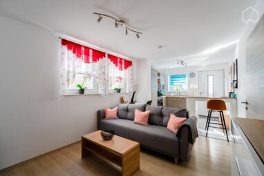 Wohnung zur Miete Wohnen auf Zeit 960 € 2 Zimmer 36 m² frei ab 01.07.2024 Querstraße Klein-Karben Karben 61184