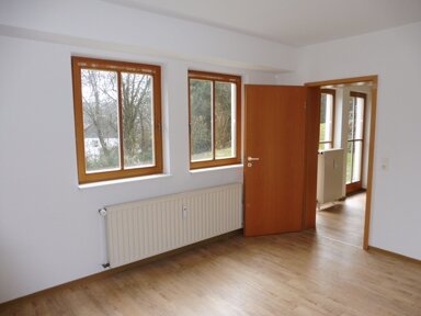 Wohnung zur Miete nur mit Wohnberechtigungsschein 535 € 4,5 Zimmer 97,9 m² 1. Geschoss Im Siefchen 4 Reininghausen Gummersbach 51643