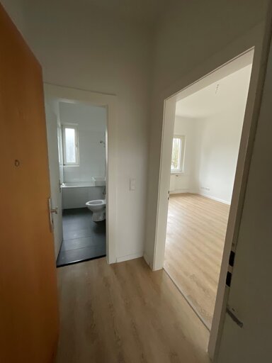 Wohnung zur Miete 275 € 2 Zimmer 34,7 m² frei ab 01.03.2025 Kirchstr. 146b Hochheide Duisburg 47198