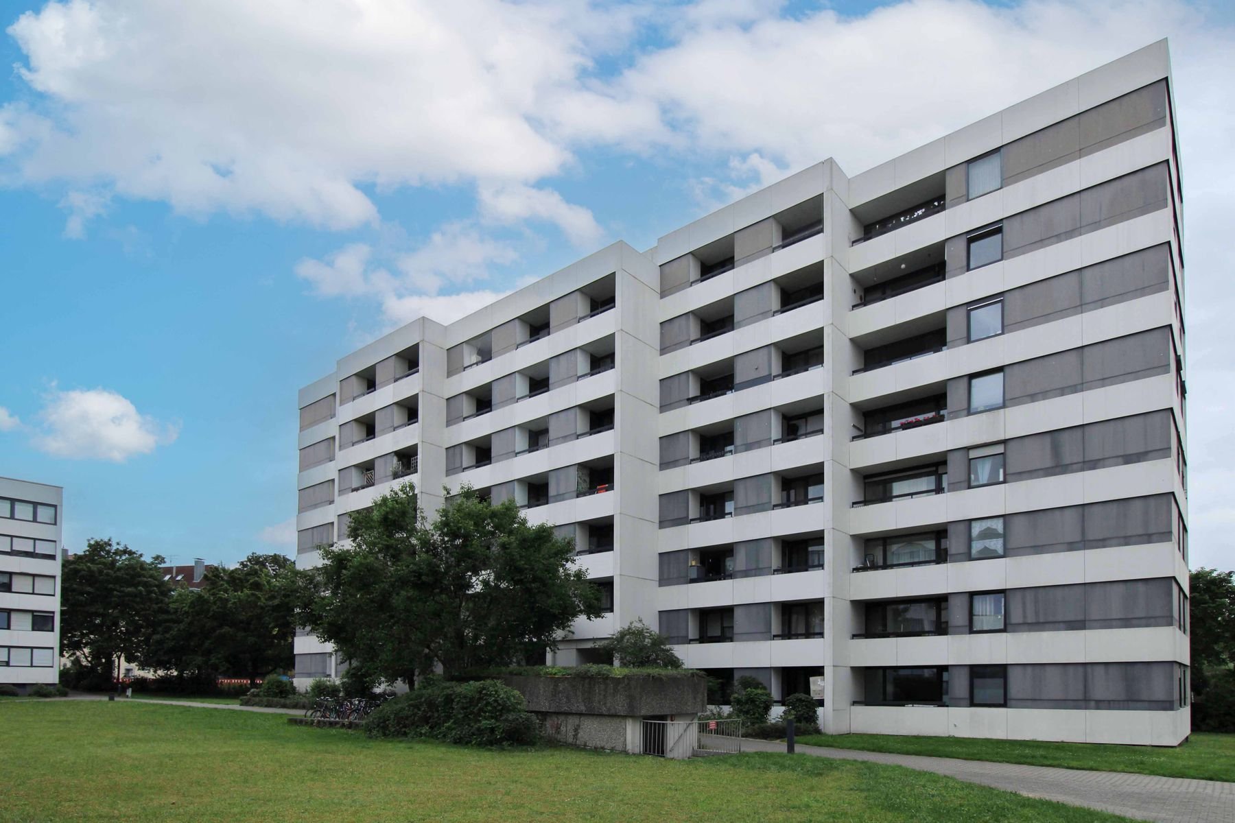 Immobilie zum Kauf als Kapitalanlage geeignet 220.000 € 2 Zimmer 56 m²<br/>Fläche Tullnau Nürnberg 90402