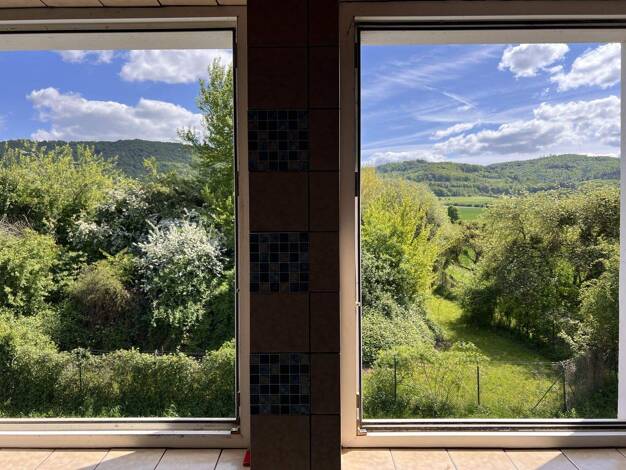 Wohnung zum Kauf 82.000 € 5 Zimmer 106 m² 2. Geschoss Bodenwerder 37619