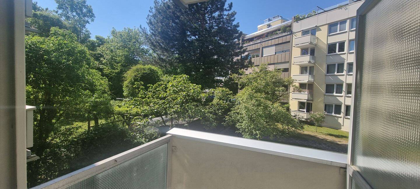 Neuhausen - Hübsches Appartement mit Balkon