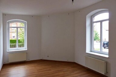Wohnung zur Miete 372 € 2 Zimmer 63 m² 1. Geschoss Bahnhofstraße 5 Crossen Crossen an der Elster 07613