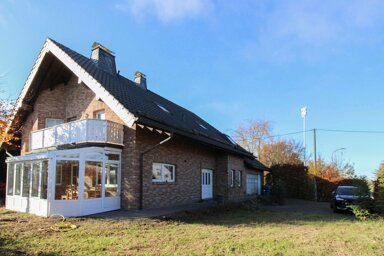 Einfamilienhaus zum Kauf 399.000 € 7 Zimmer 143,2 m² 999,2 m² Grundstück Hasselbach Winterspelt 54616