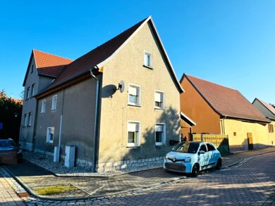 Mehrfamilienhaus zum Kauf 150.000 € 7 Zimmer 190 m² 700 m² Grundstück frei ab sofort Zorbau Lützen 06686