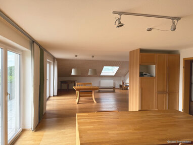 Wohnung zur Miete 1.220 € 5 Zimmer 190 m² Rinderfeld Niederstetten 97996