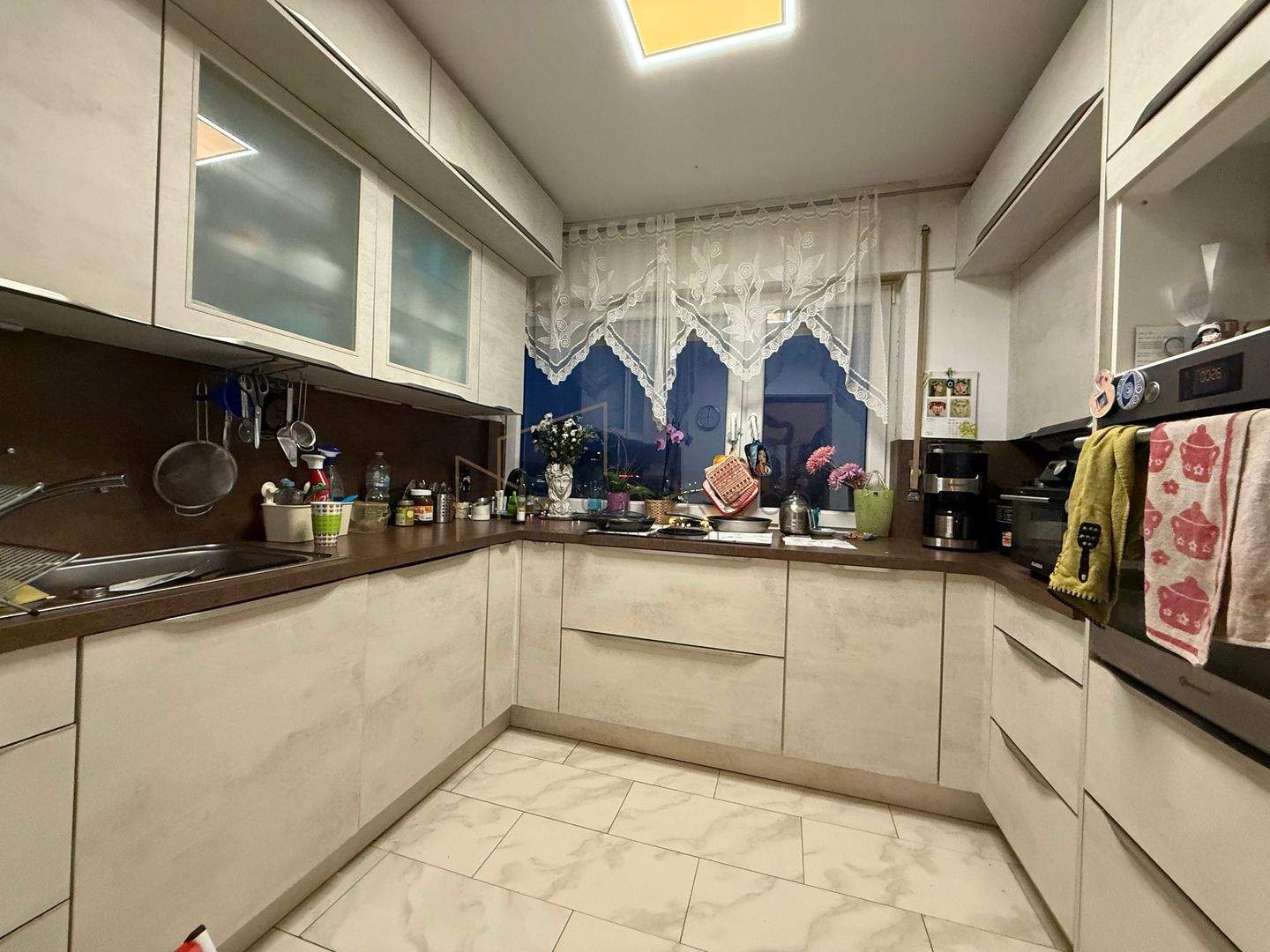 Attraktive 3-Zimmer-Wohnung mit Aufzug, Balkon & moderner Einbauküche