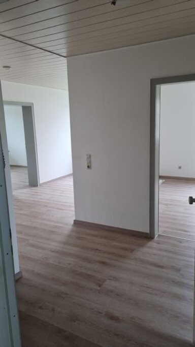 Wohnung zur Miete 750 € 3 Zimmer 84 m² 3. Geschoss frei ab 01.12.2024 Nördlingen Nördlingen 86720