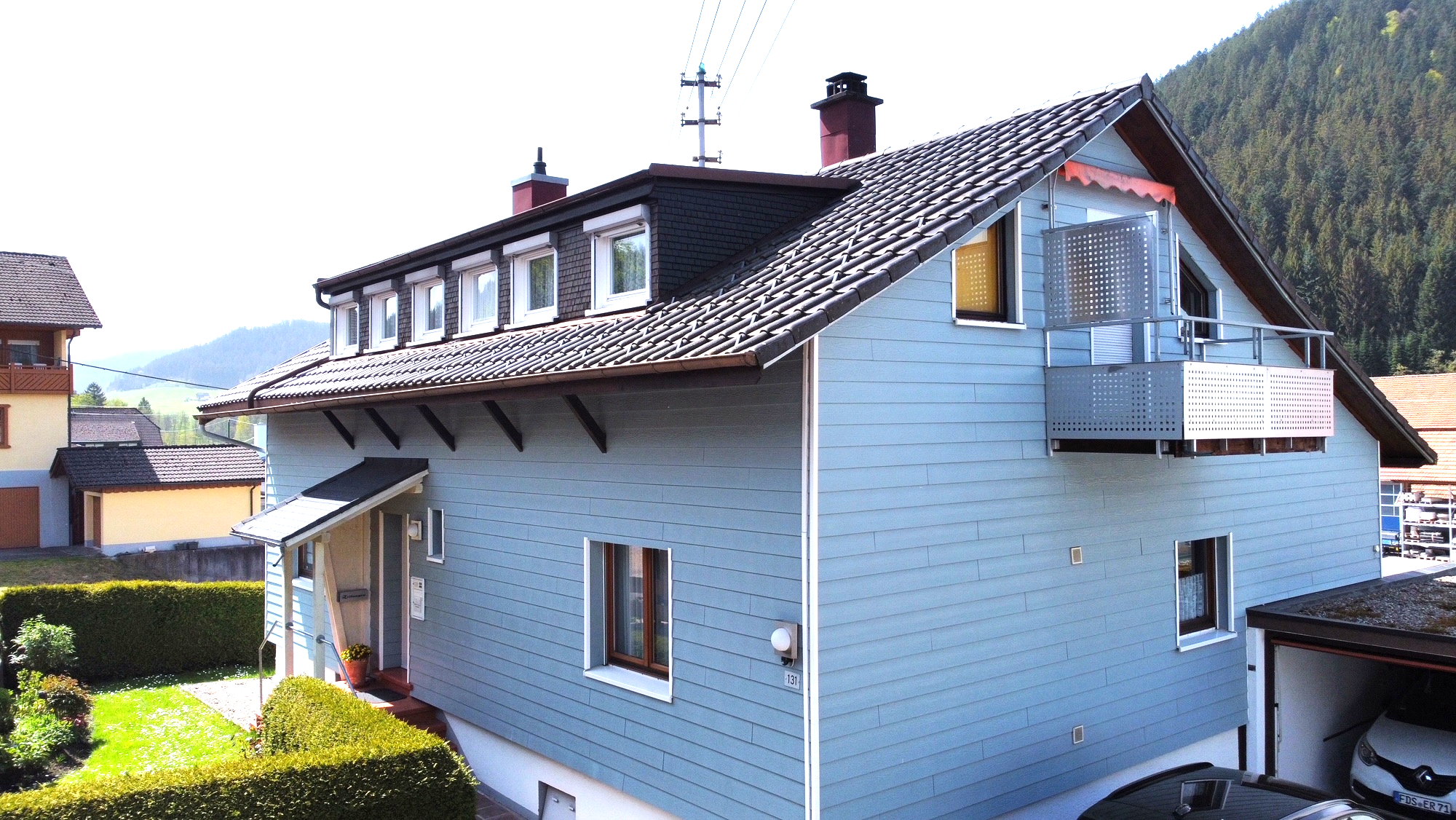 Mehrfamilienhaus zum Kauf 260.000 € 9 Zimmer 137 m²<br/>Wohnfläche 328 m²<br/>Grundstück Klosterreichenbach Baiersbronn 72270
