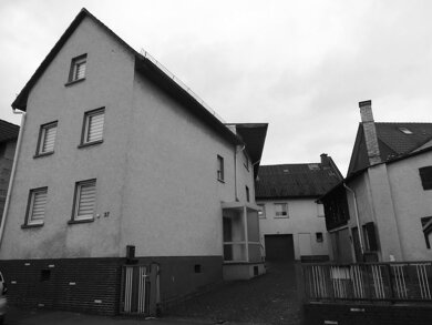 Mehrfamilienhaus zum Kauf 470.000 € 8 Zimmer 214 m² 575 m² Grundstück Großen-Buseck Buseck 35418