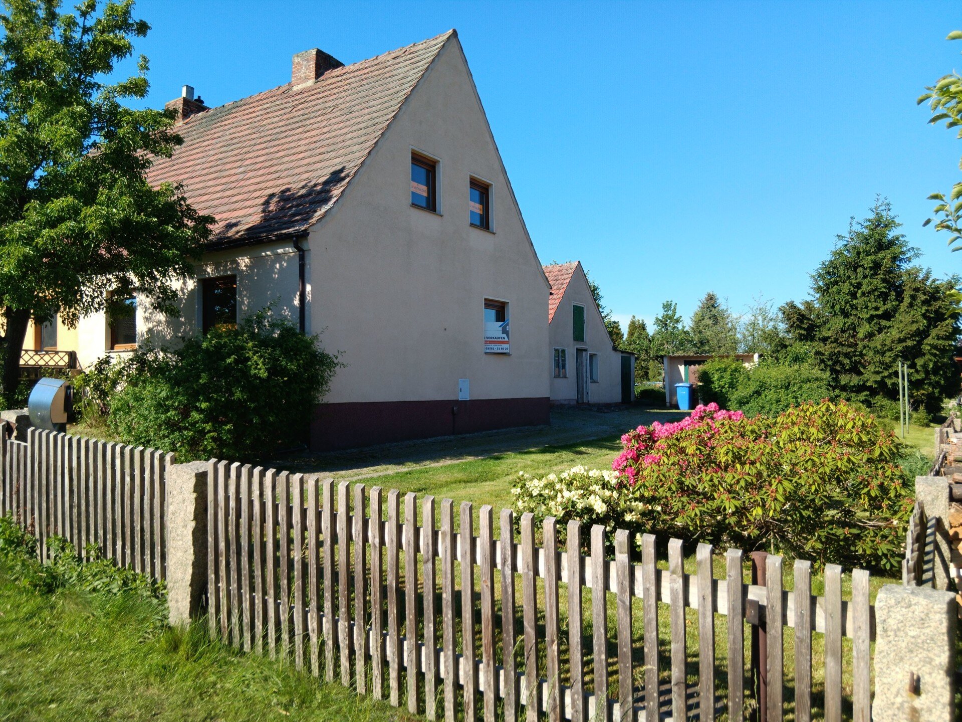 Doppelhaushälfte zum Kauf 55.000 € 3 Zimmer 80 m²<br/>Wohnfläche 989 m²<br/>Grundstück Rotsteinblick 3 Reichenbach Reichenbach 02894