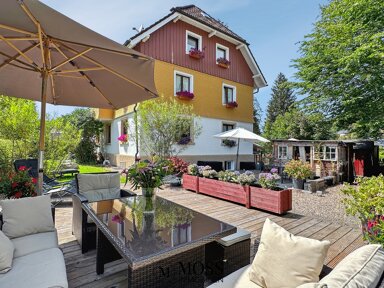 Haus zum Kauf 1.275.000 € 15 Zimmer 296 m² 1.008 m² Grundstück Titisee Titisee-Neustadt 79822