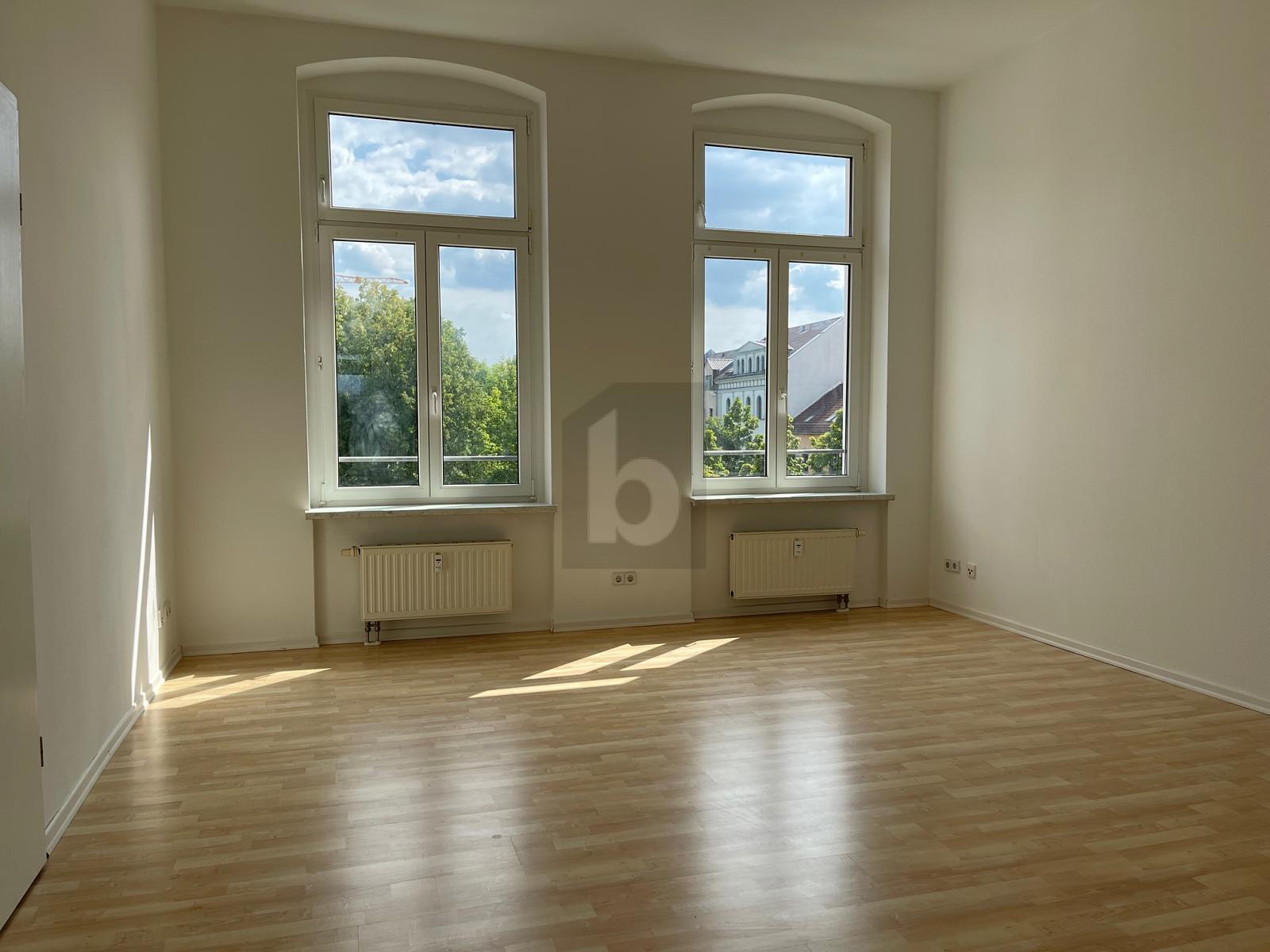 Wohnung zum Kauf 69.000 € 2 Zimmer 66 m²<br/>Wohnfläche Mitte - Süd 141 Zwickau 08056
